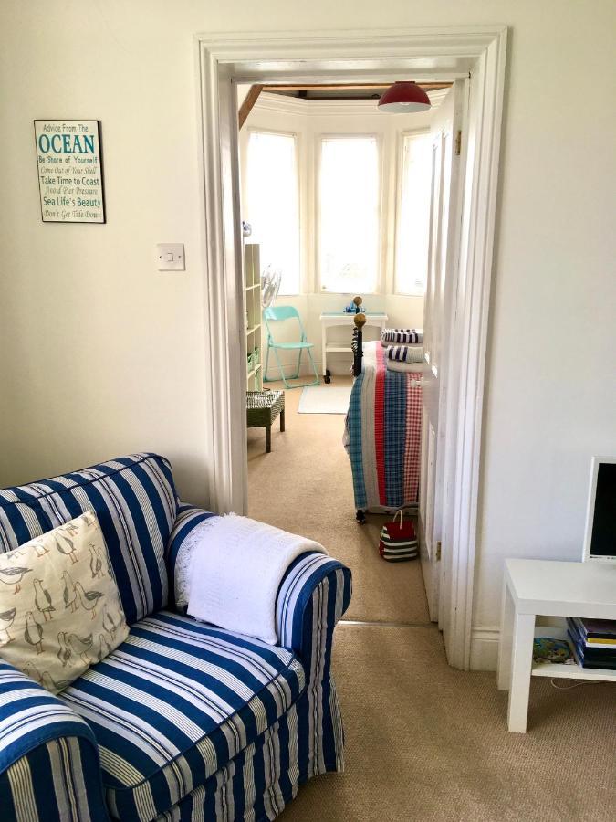 Lyme Regis Renovated Period Seaside Flat Apartment Exterior photo