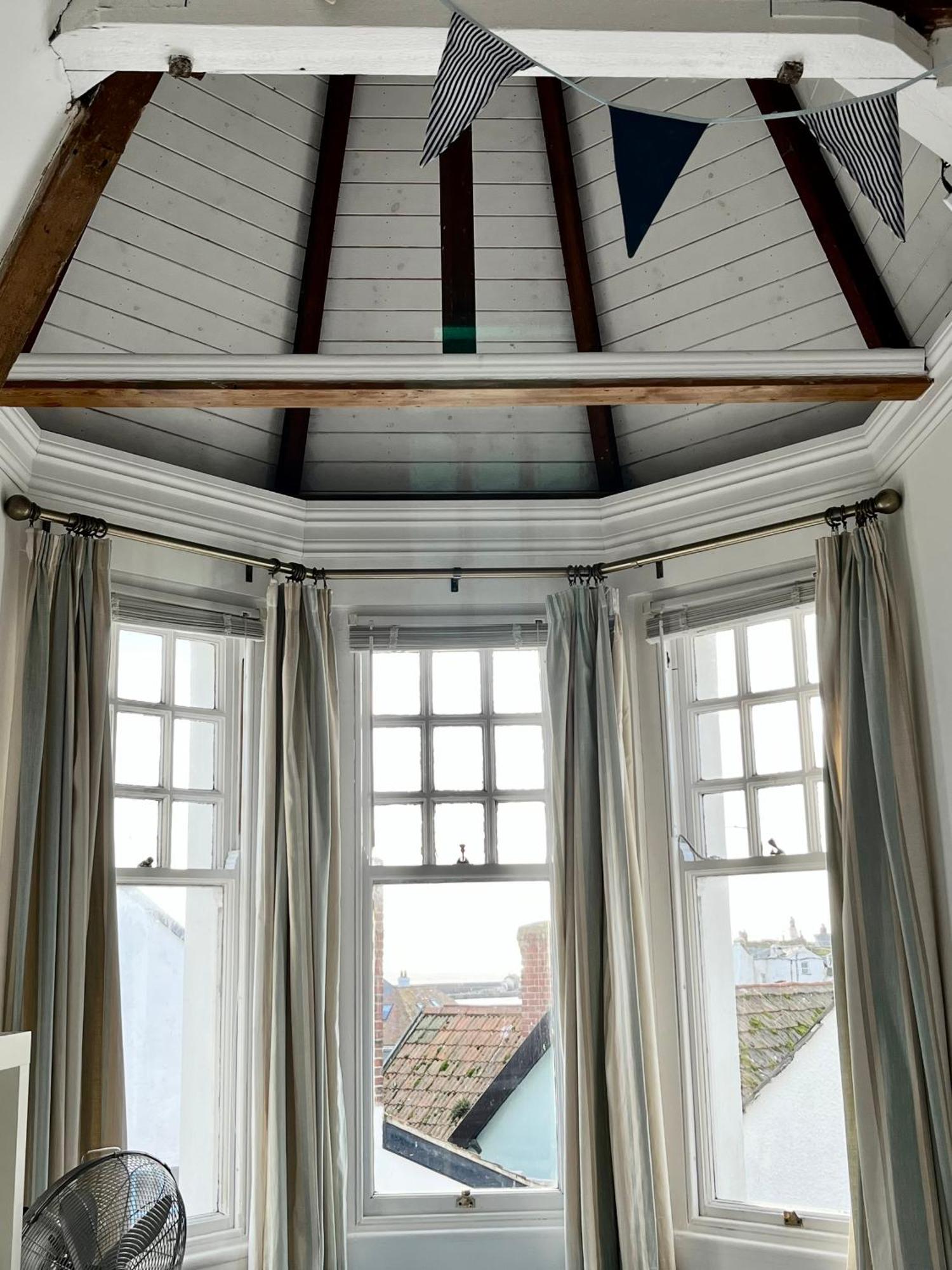 Lyme Regis Renovated Period Seaside Flat Apartment Exterior photo