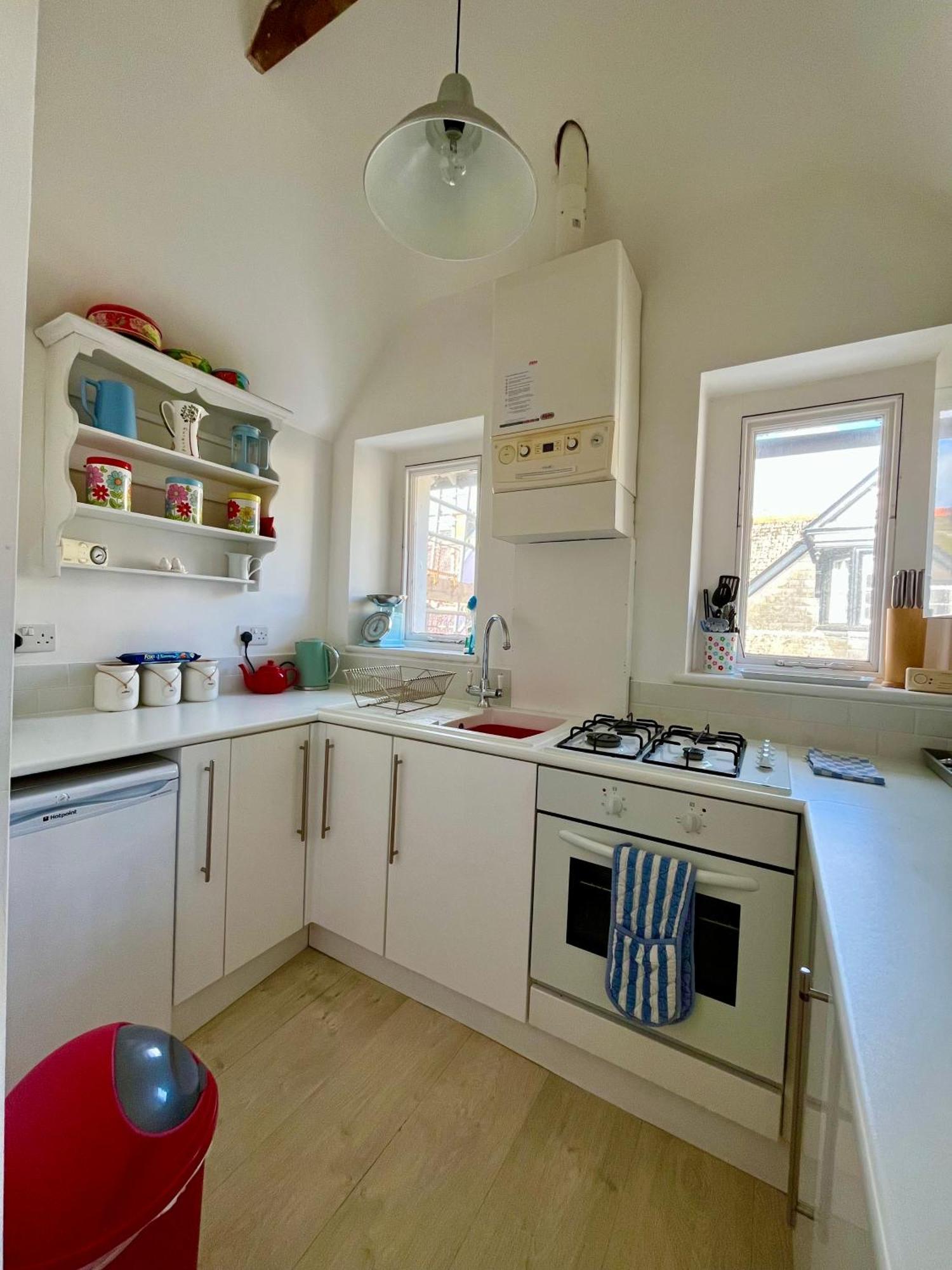 Lyme Regis Renovated Period Seaside Flat Apartment Exterior photo